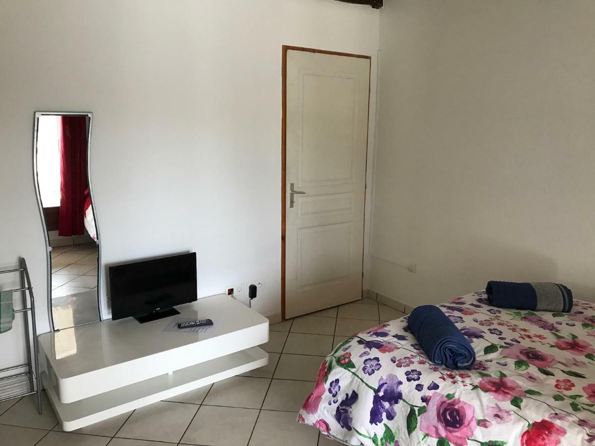 Casa de hóspedes Bastide Ecurie Massilia 2*